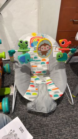 Bright starts Paradise Bouncer