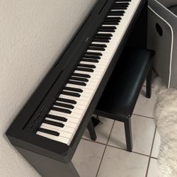 Piano- Yamaha P-145 B Home Bundle