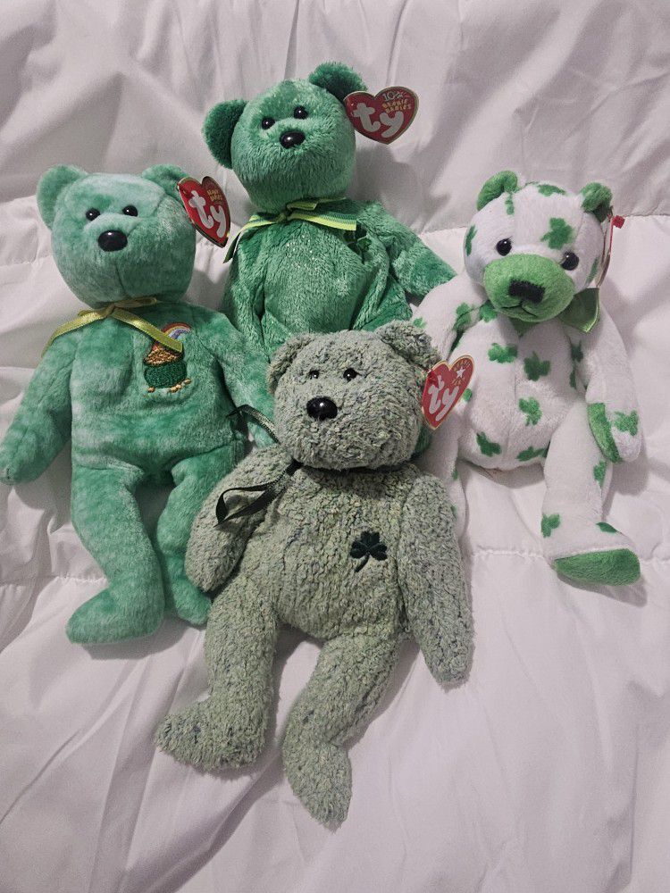 St Patrick's Bears
