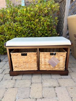 Brand New Safavieh Entryway Bench
