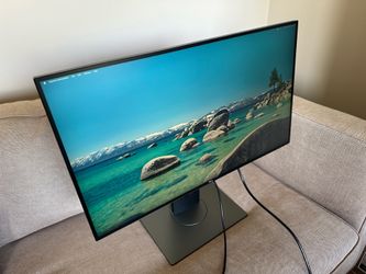 Dell UltraSharp 1440p Monitor U2717D IPS 27" QHD Wide InfinityEdge