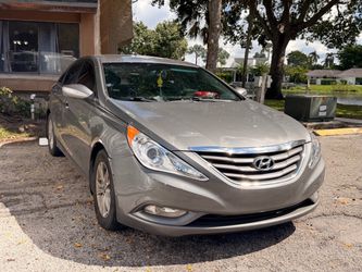 Hyundai Sonata Sedan