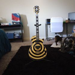 Replica Guitar 