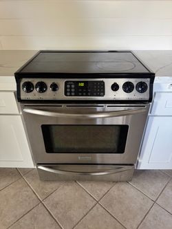 Frigidaire Professional Series Electric Range