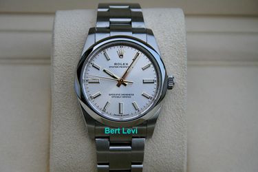 ROLEX 124200 OYSTER PERPETUAL WATCH 34MM SILVER MARKER - T9806