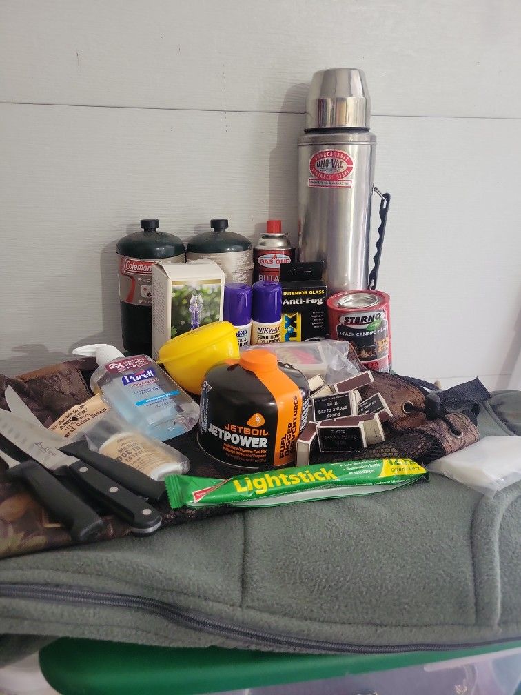 Misc Camping Items All For 10 Bucks