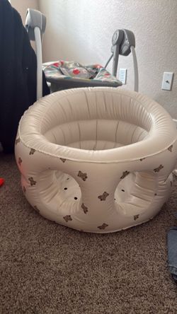 Inflatable chair