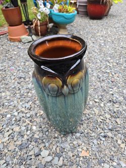 Beautiful Ceramic Owl Vase or Umbrella Stand
