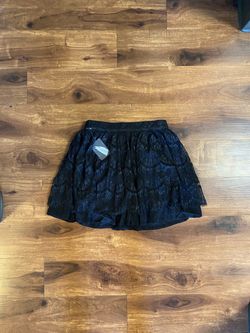 Forever 21 brand Black Lace Tiered Mini Skirt with Tags