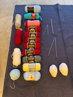 Knitting set / yarn
