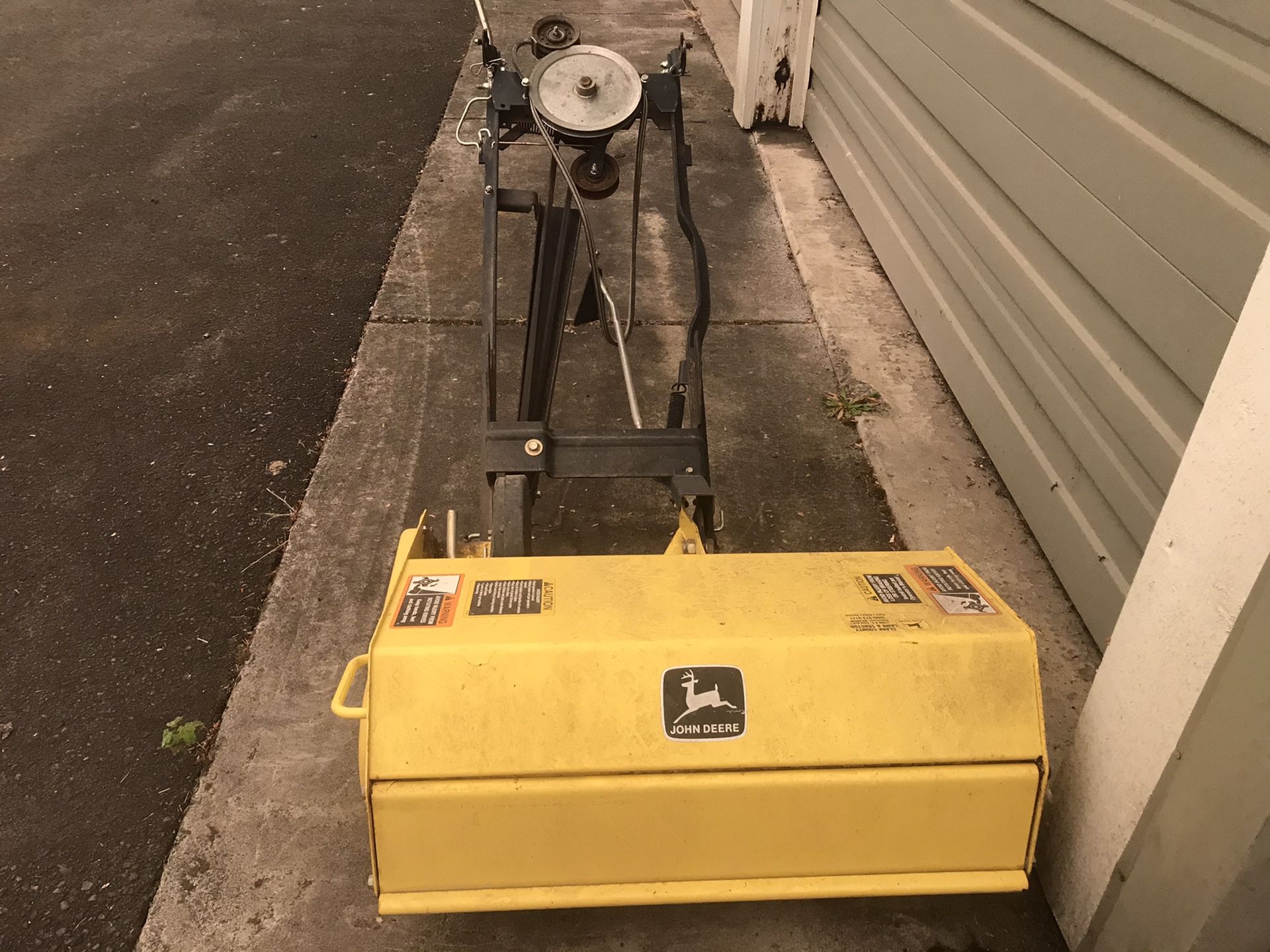 John Deere 30 Mechanical Tiller