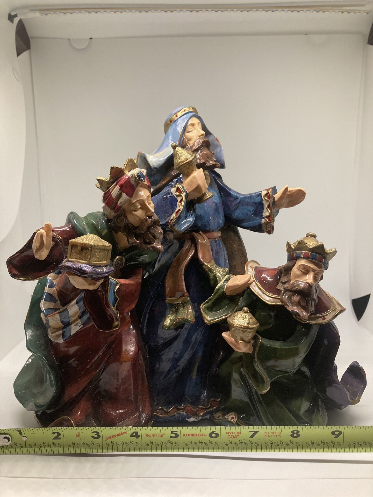 RARE BEAUTIFUL VINTAGE CLOTHTIQUE .THREE WISEMEN FIGURINE/STATUE