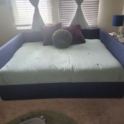 Brand  New Navy Blue Daybed~