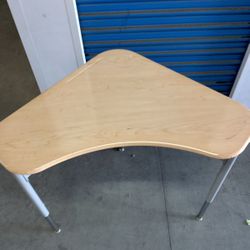 Corner Table Solid Heavy-duty Desk