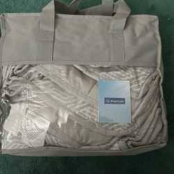 Brand New Weighted Blanket 