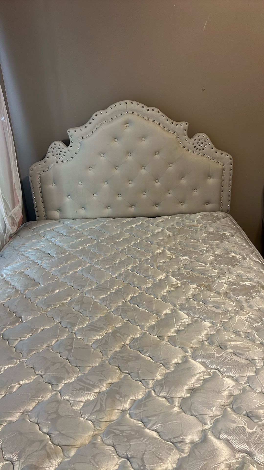 Full Size Bedframe