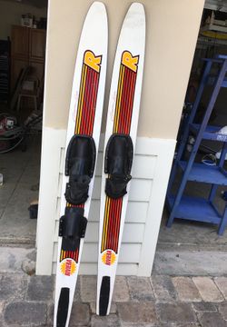 Riviera Water Skis