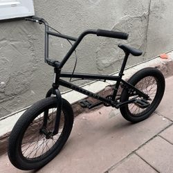BMX Elite Bike