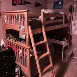 Solid Wood Bunk Bed