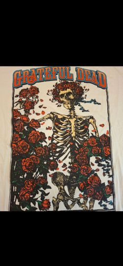 Men's Size XL T shirt is an officially licensed Grateful Dead "Bertha & Logo"