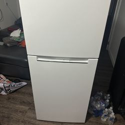 Refrigerator, Magic Chef