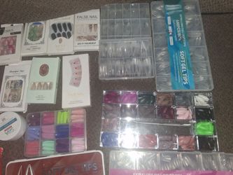 Acrylic manicure supplies,  1000+ nails UV light and polish