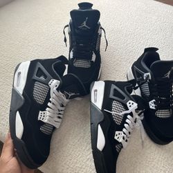  Jordan 4 White Thunder 