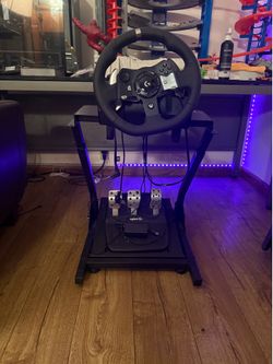 logitech g920 with pedals and stand