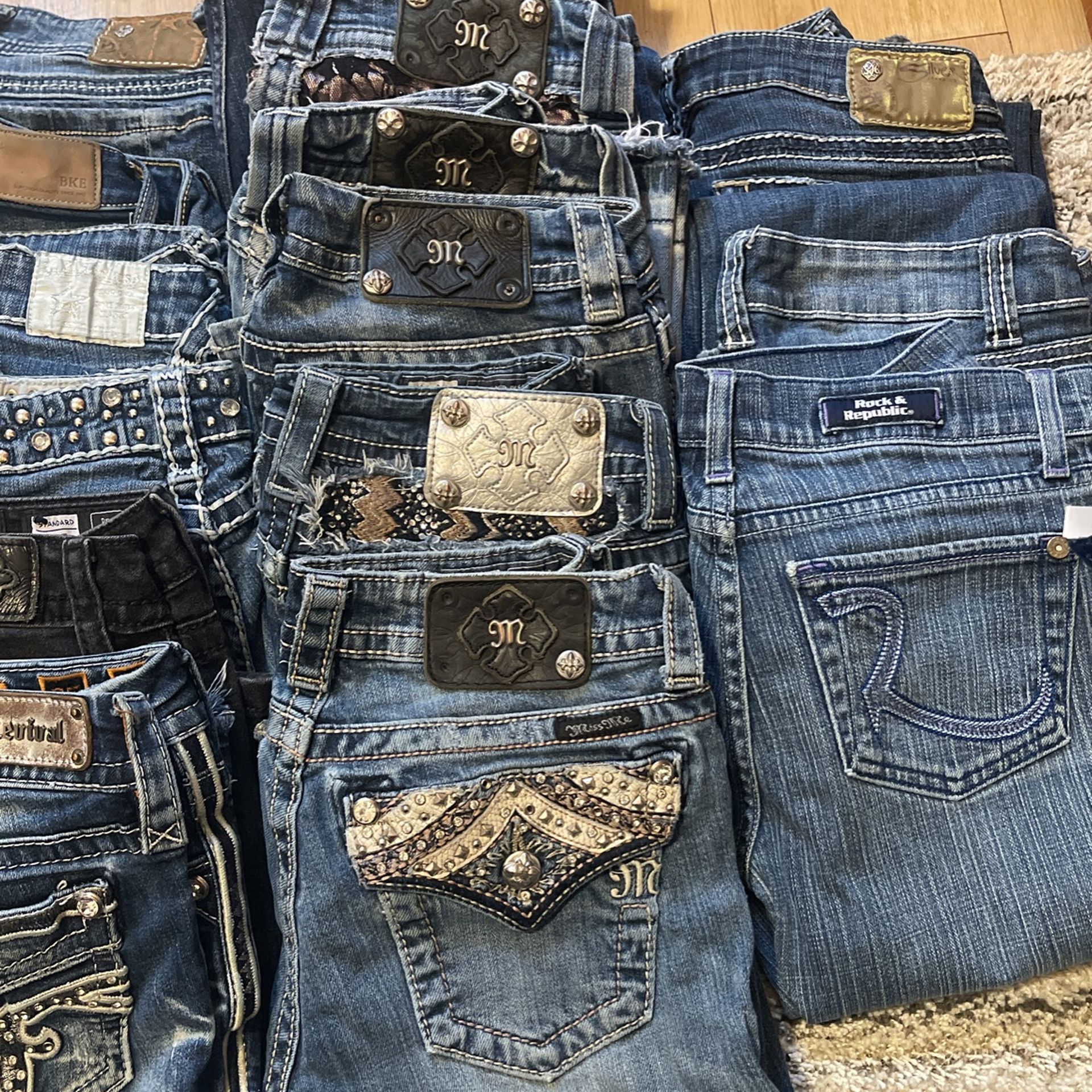 All Name Brand Jeans for Sale in Maplewood, Washington OfferUp