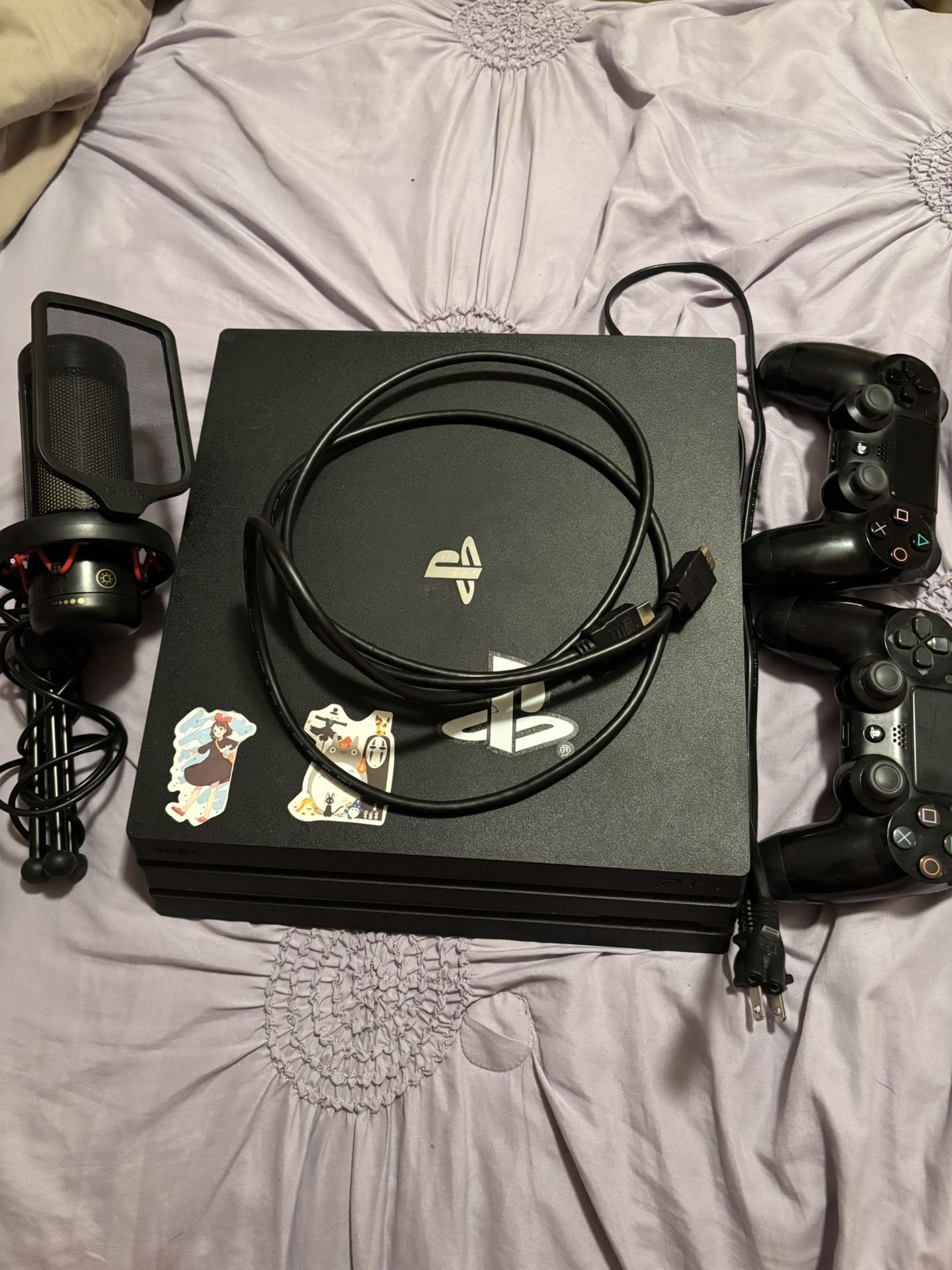 PS4 Pro 1TB Bundle