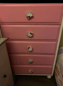 Pink 5-Drawer Dresser with Hello Kitty Knobs