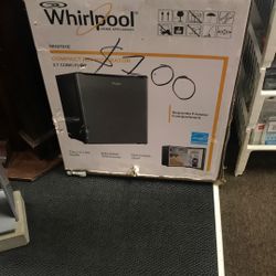 Refrigerator Mini 2.7 Cubic