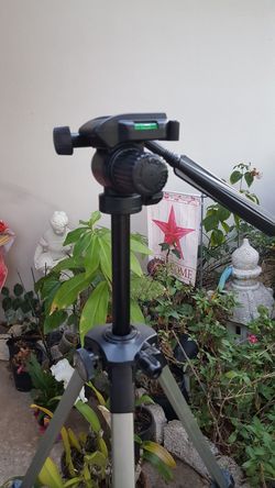 Tripod The Stabilizer with level focus