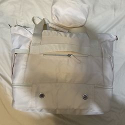 Etronik Travel Tote Gym Bag Beige with Shoe Compartment & USB Port – New