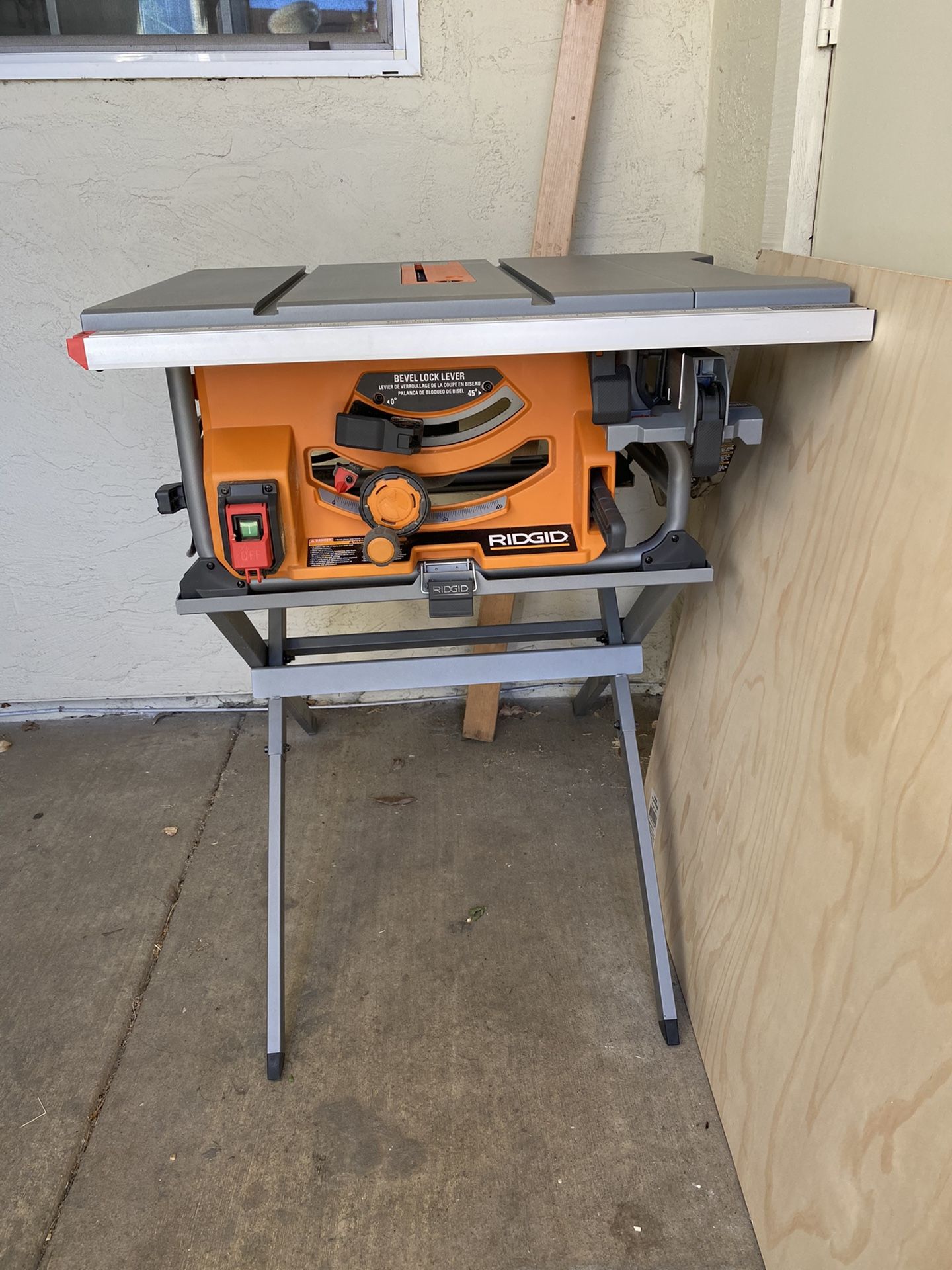 RIGID R4518 Table saw