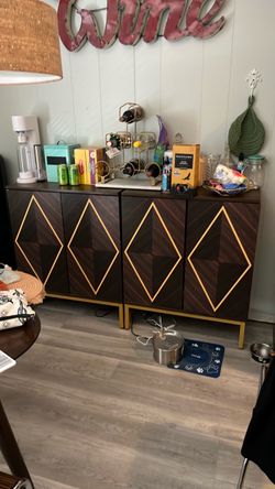 Buffet Standing Shelves with doors