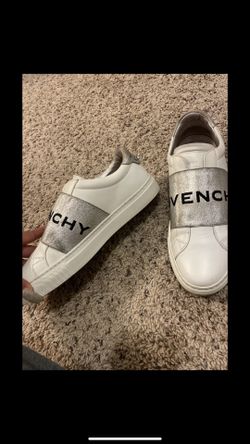 $280 Givenchy Shoes Size 7/7.5