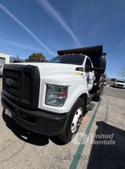 2018 International 4300 5 yard CDL Dump Truck