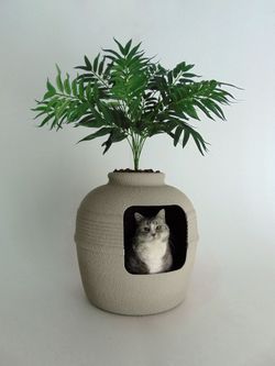Exquisicat *Planter/Hidden litter box