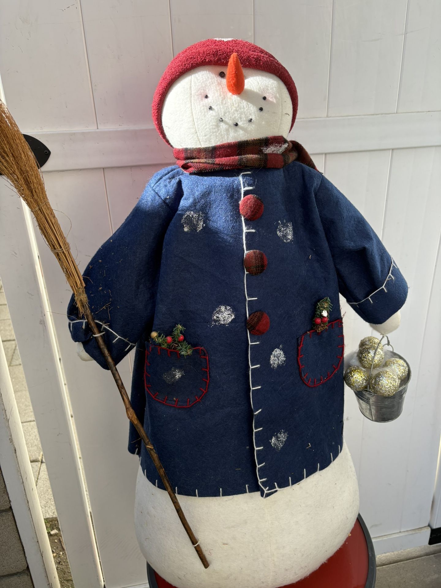 Standing Snowman - 3ft Tall