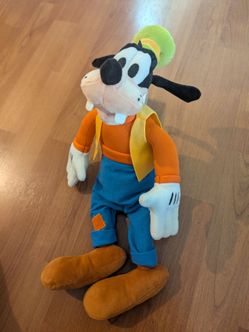 Goofy Plush - Disney