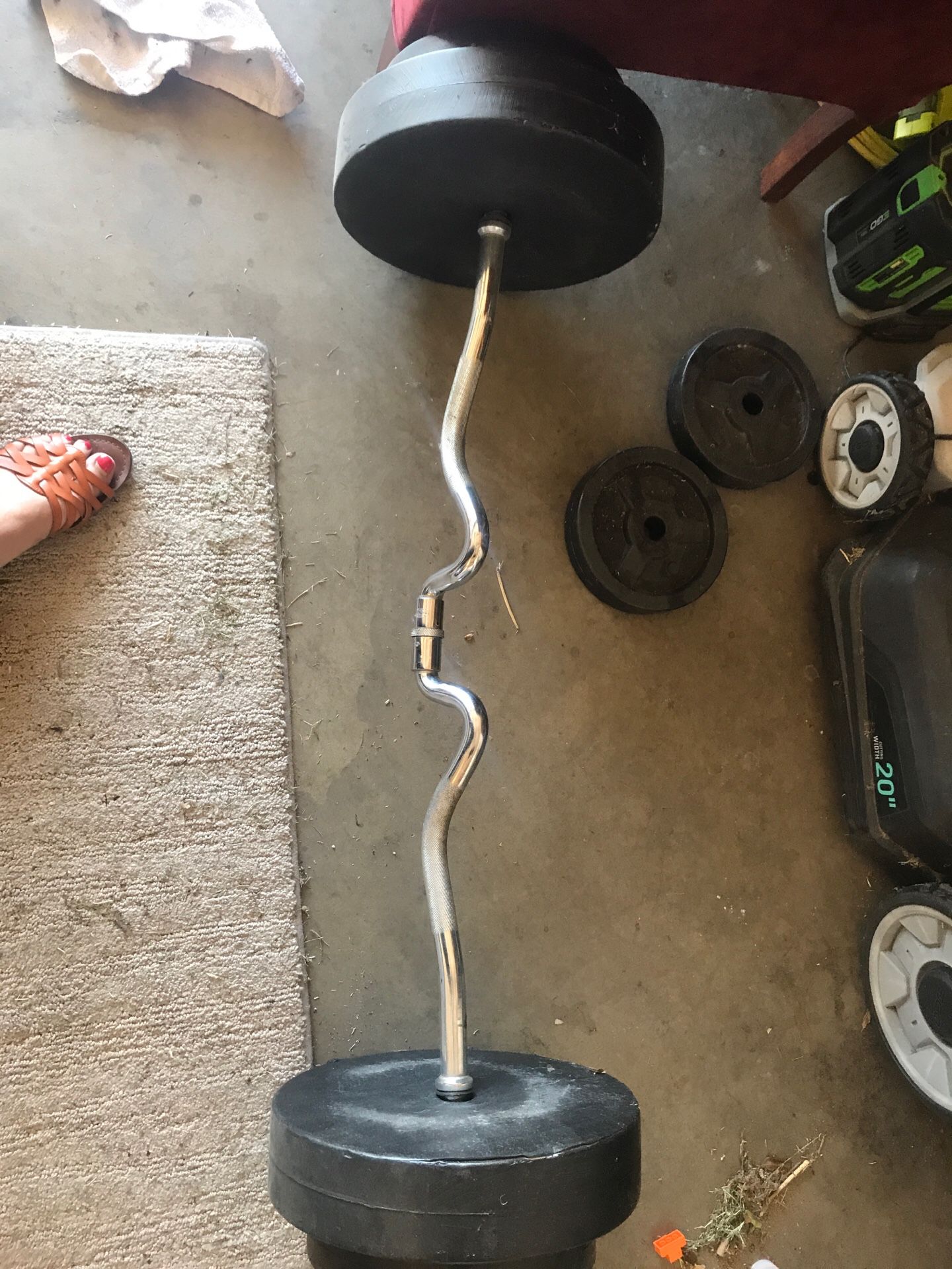 Curl bar w plastic weights