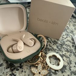 Beats Fit Pro x Kim Kardashian 