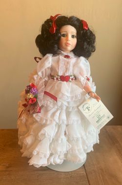 14” Robin Woods Scarlett Sweetheart Doll #086 NIB