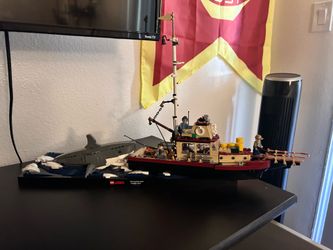 Jaws Movie Lego set