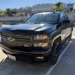 2015 Chevrolet Silverado 1500 LTZ Z71 4x4  $18900