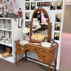 Antique vanity with mirror