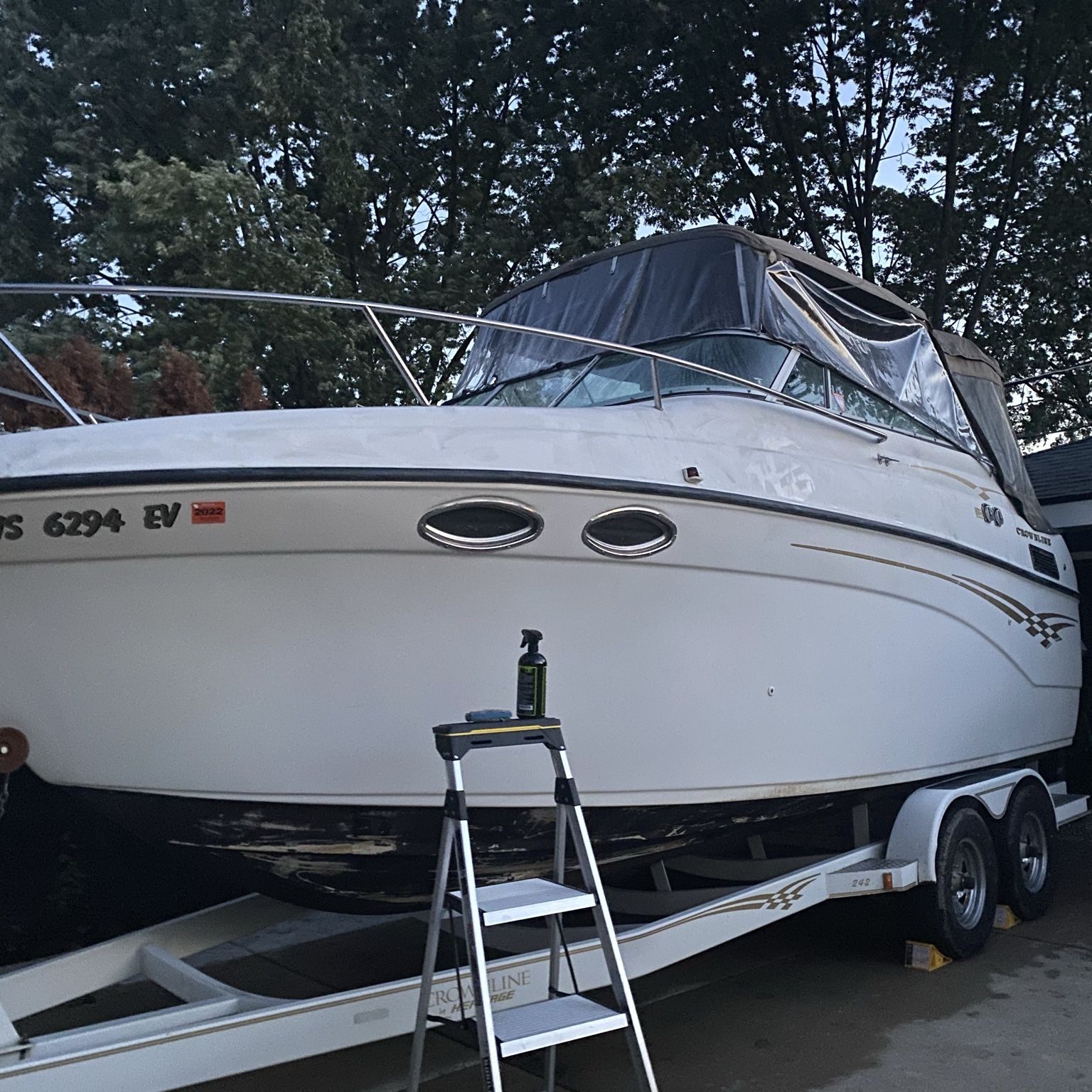 Beautiful Crownline 242 CR