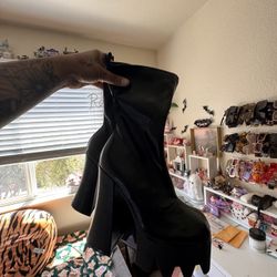 Fashion Nova platform Boots 