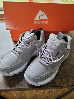 Woman's ozark trail Hiking Tennis shoes.